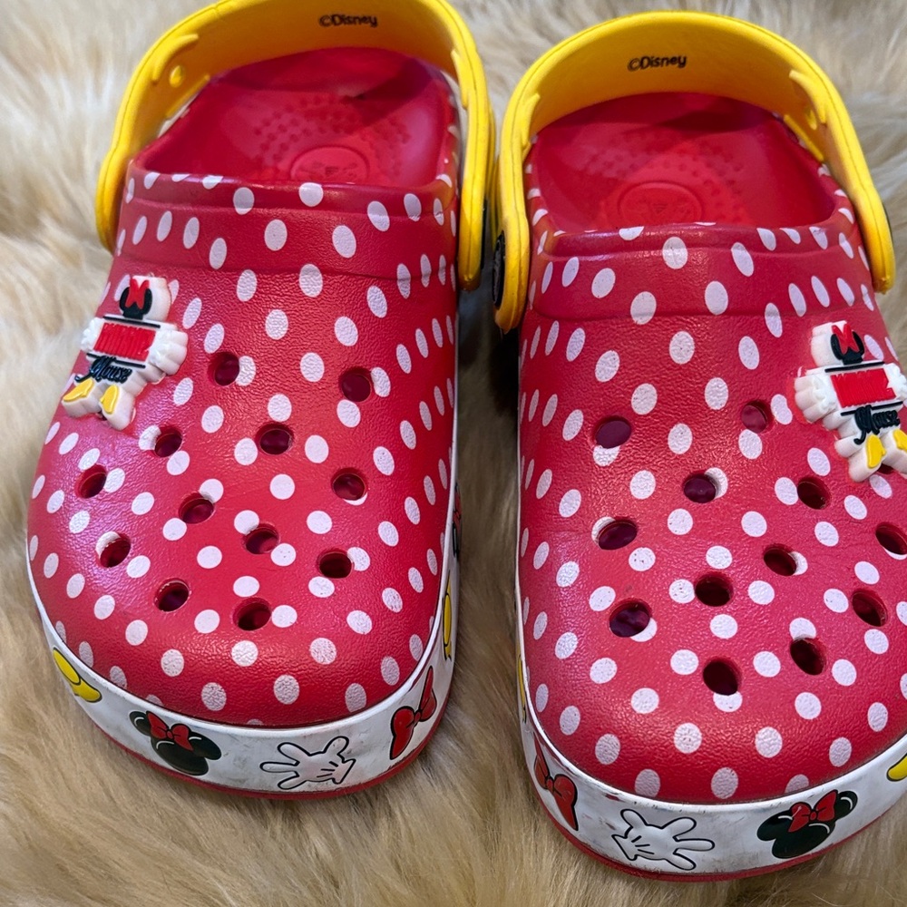 Kid’s Disney Red and Yellow Polka Dot Crocs size 13 EUC literally only worn 2x - Picture 5 of 5